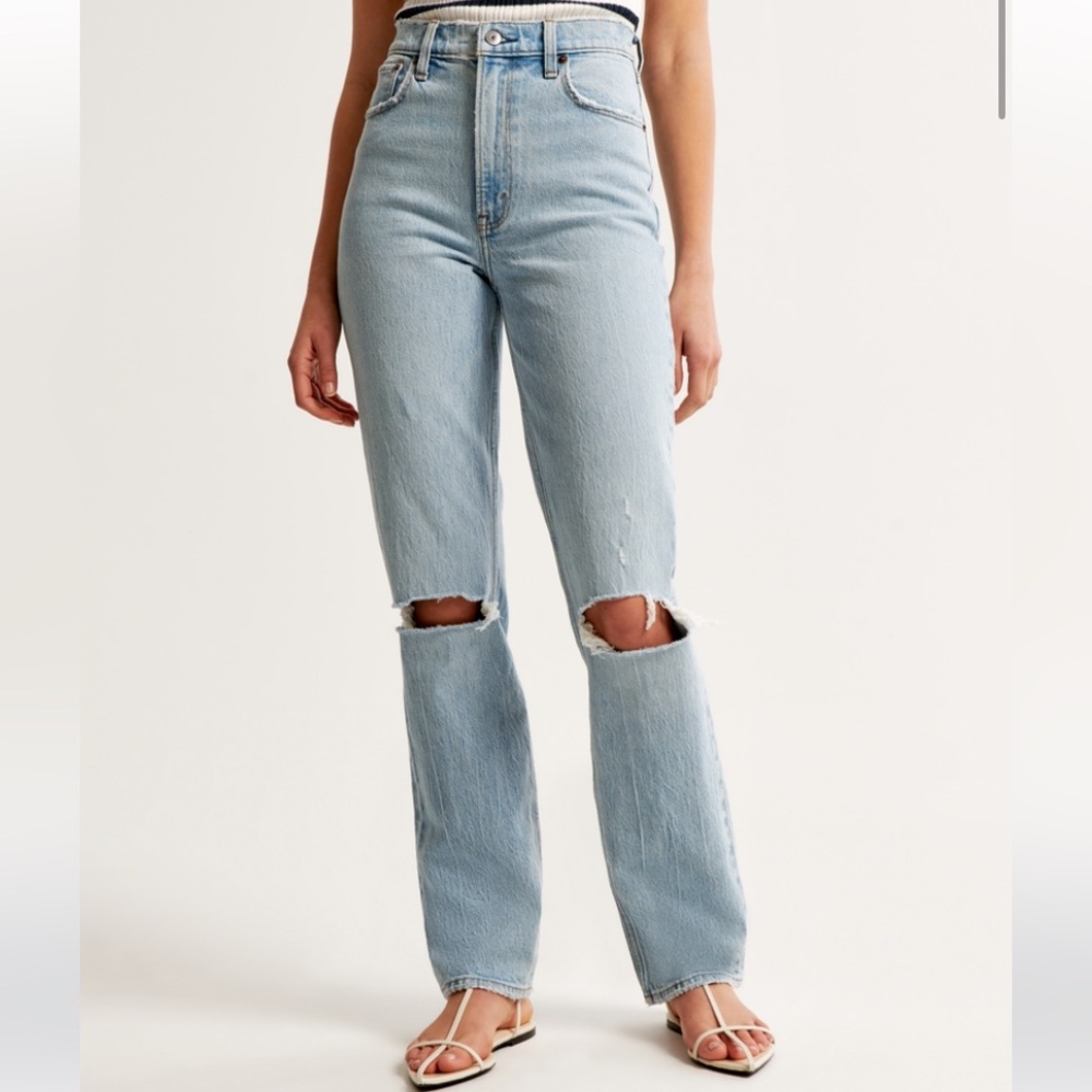Abercrombie 90s Ultra High Rise Straight Jeans